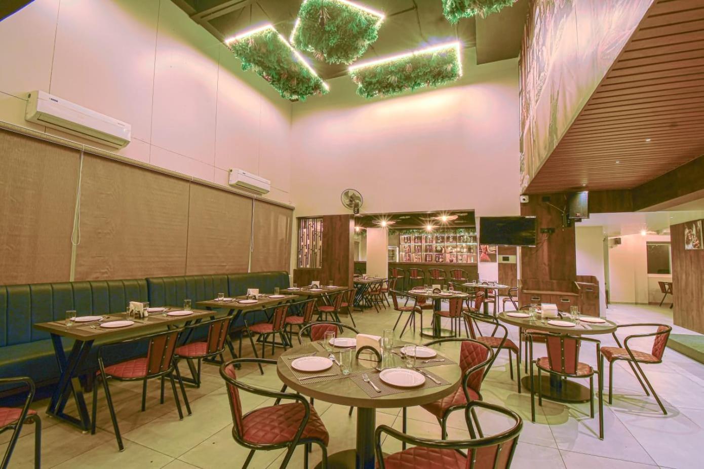 Hotel Vrindavan Deluxe Kolhapur Εξωτερικό φωτογραφία