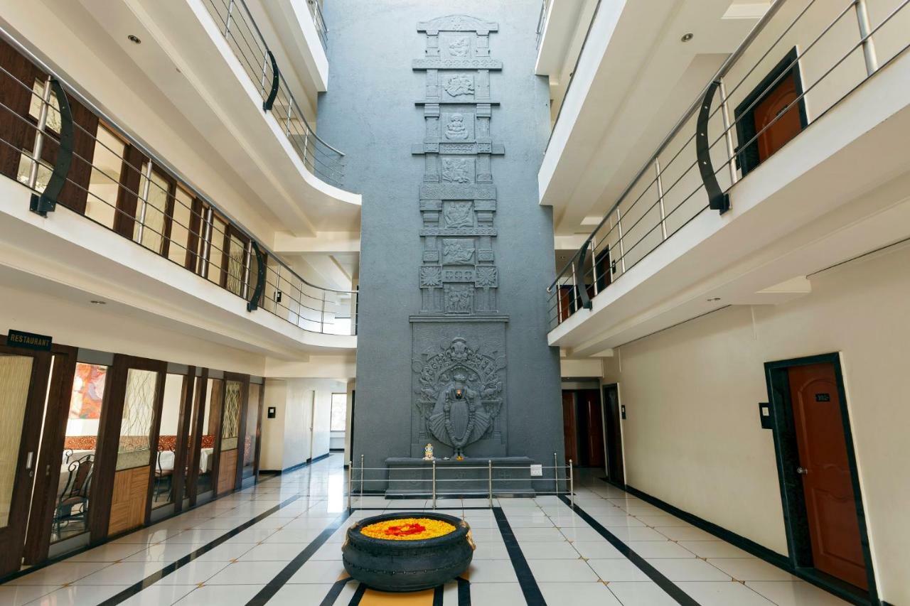 Hotel Vrindavan Deluxe Kolhapur Εξωτερικό φωτογραφία