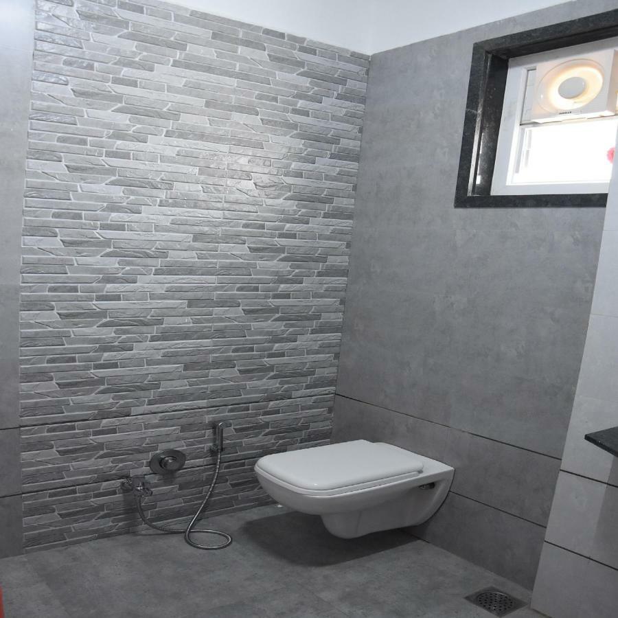 Hotel Vrindavan Deluxe Kolhapur Εξωτερικό φωτογραφία